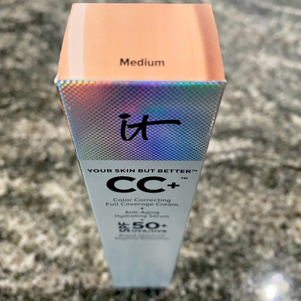 IT Cosmetics CC+ Full Coverage Cream with SPF 50 - Shade Medium